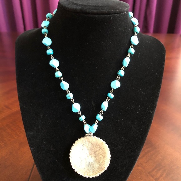 Robert Rose Faux Turquoise Pendant Necklace - Picture 2 of 5